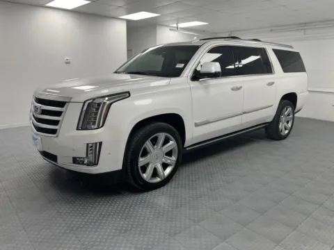 Another view of 2019 Cadillac Escalade ESV Premium Luxury for sale in Chillicothe, MO at MAG CDJR