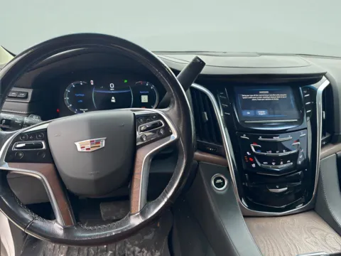 Another view of 2019 Cadillac Escalade ESV Premium Luxury for sale in Chillicothe, MO at MAG CDJR