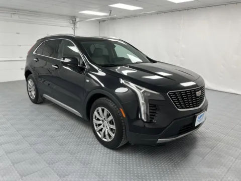 Black 2023 Cadillac XT4 FWD Premium Luxury for sale in Chillicothe, MO