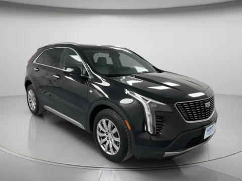 Black 2023 Cadillac XT4 FWD Premium Luxury for sale in Chillicothe, MO