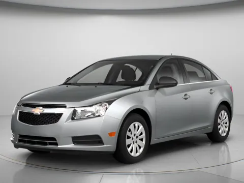 Silver 2013 Chevrolet Cruze LS for sale in Chillicothe, MO