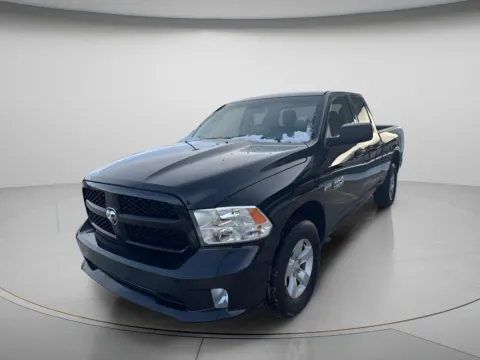 Photos of 2017 Ram 1500 Express for sale in Chillicothe, MO at MAG CDJR