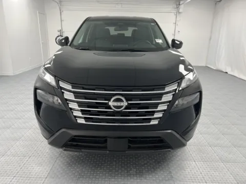 Photos of 2025 Nissan Rogue SV for sale in Chillicothe, MO at MAG CDJR