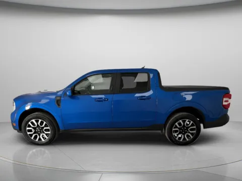 More photos of 2022 Ford Maverick LARIAT at MAG CDJR, MO