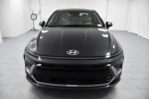 Photos of 2025 Hyundai Sonata SEL for sale in Chillicothe, MO at MAG CDJR