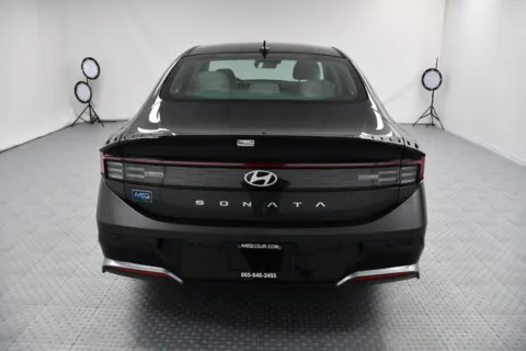 More photos of 2025 Hyundai Sonata SEL at MAG CDJR, MO