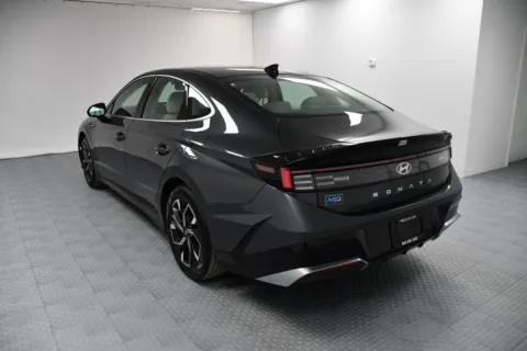 More photos of 2025 Hyundai Sonata SEL at MAG CDJR, MO