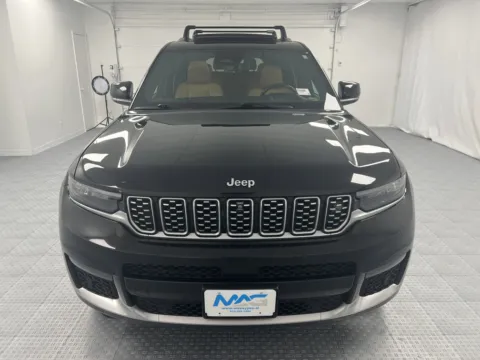 Photos of 2021 Jeep Grand Cherokee L Summit Reserve for sale in Chillicothe, MO at MAG CDJR