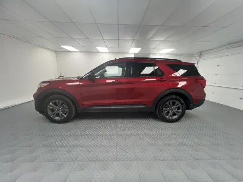 More photos of 2023 Ford Explorer XLT at MAG CDJR, MO