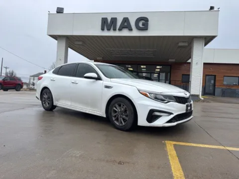 White 2020 Kia Optima LX for sale in Chillicothe, MO