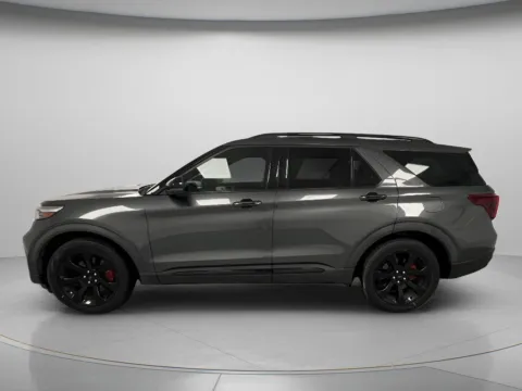 More photos of 2020 Ford Explorer ST at MAG CDJR, MO