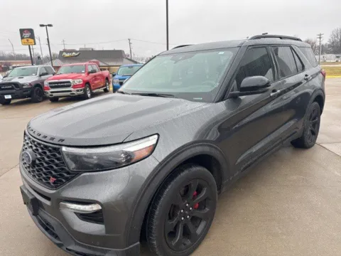 Photos of 2020 Ford Explorer ST for sale in Chillicothe, MO at MAG CDJR