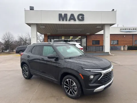 Black 2025 Chevrolet Trailblazer LT for sale in Chillicothe, MO
