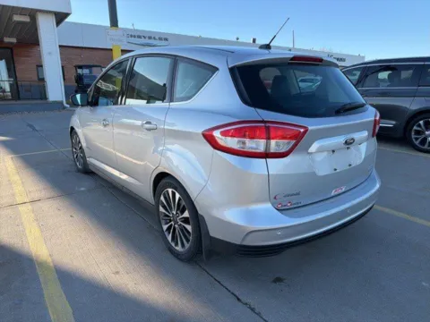 More photos of 2017 Ford C-Max Hybrid Titanium at MAG CDJR, MO