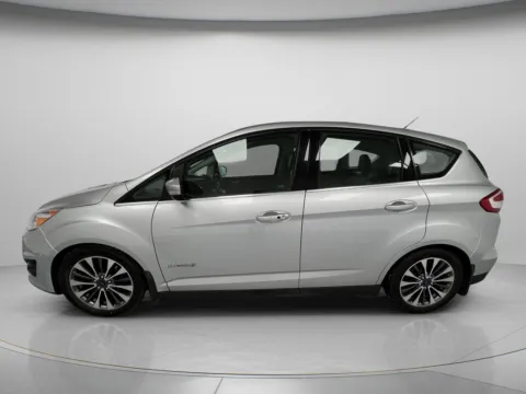 More photos of 2017 Ford C-Max Hybrid Titanium at MAG CDJR, MO