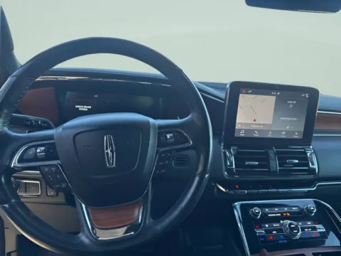 Another view of 2019 Lincoln Navigator Reserve for sale in Chillicothe, MO at MAG CDJR