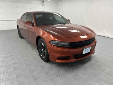 Orange 2021 Dodge Charger SXT for sale in Chillicothe, MO