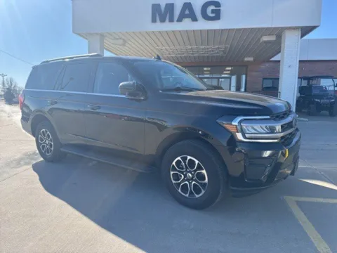 Black 2022 Ford Expedition XLT for sale in Chillicothe, MO