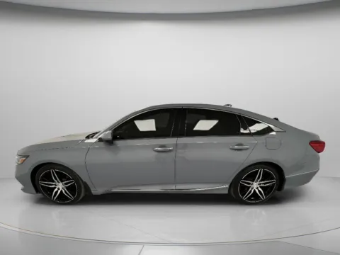 More photos of 2021 Honda Accord Sedan Touring at MAG CDJR, MO