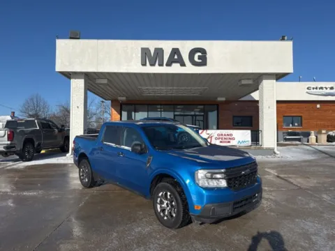 Black 2022 Ford Maverick XLT FWD SuperCrew for sale in Chillicothe, MO