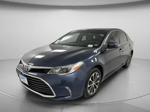More photos of 2016 Toyota Avalon Limited at MAG CDJR, MO
