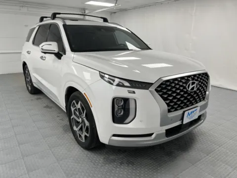 White 2021 Hyundai Palisade Calligraphy for sale in Chillicothe, MO