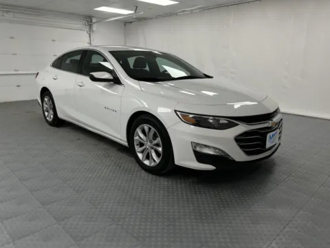 White 2023 Chevrolet Malibu LT for sale in Chillicothe, MO