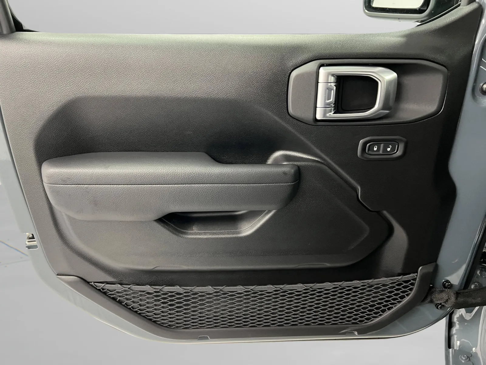 Jeep Wrangler photo 13