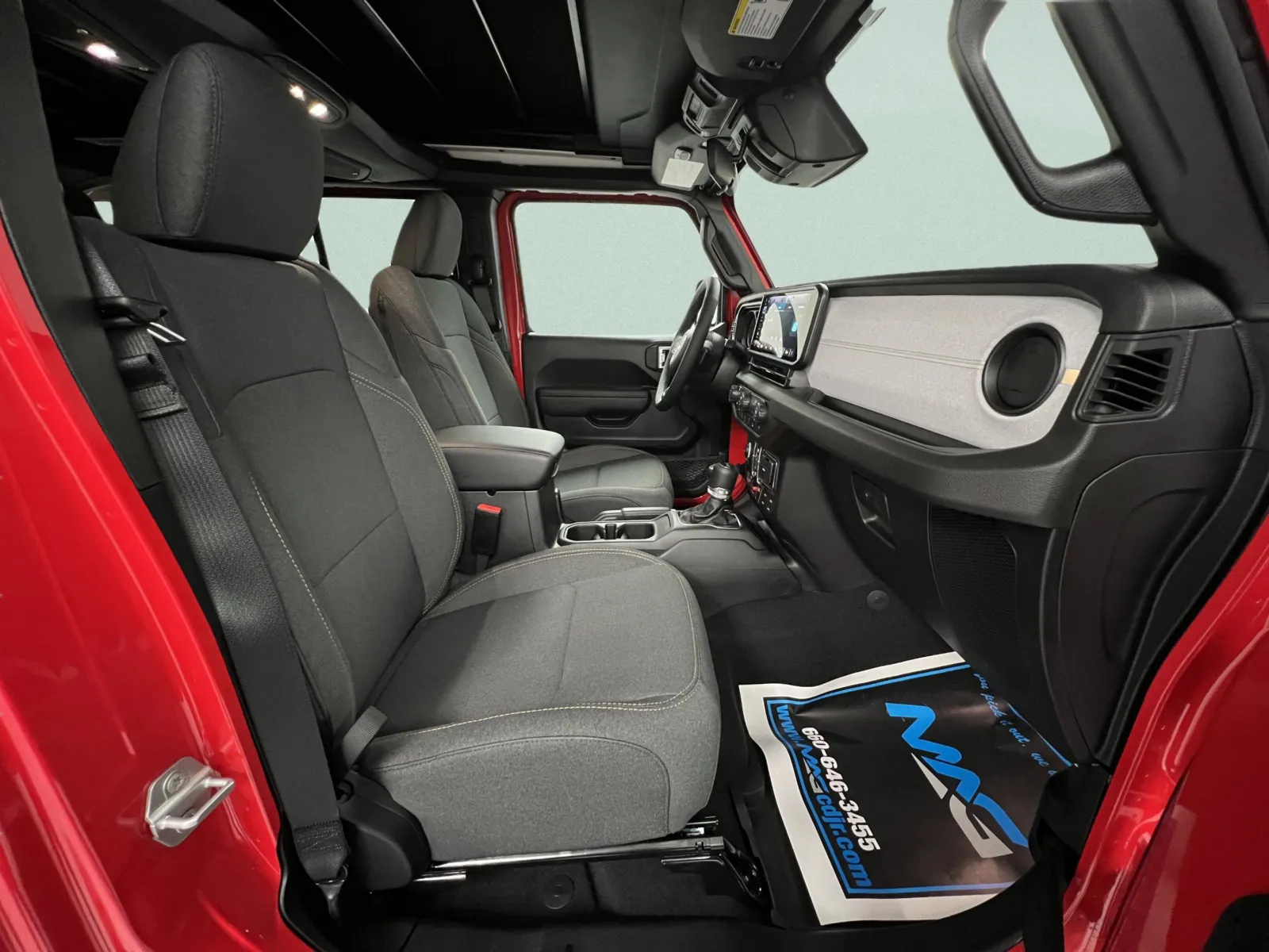 Jeep Wrangler photo 35