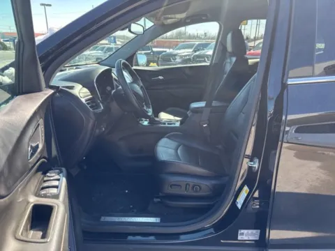 More photos of 2023 Chevrolet Equinox Premier at MAG CDJR, MO