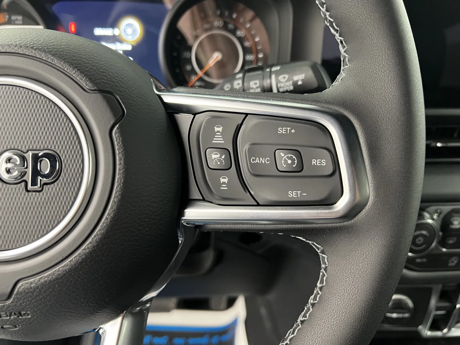 Jeep Wrangler photo 22