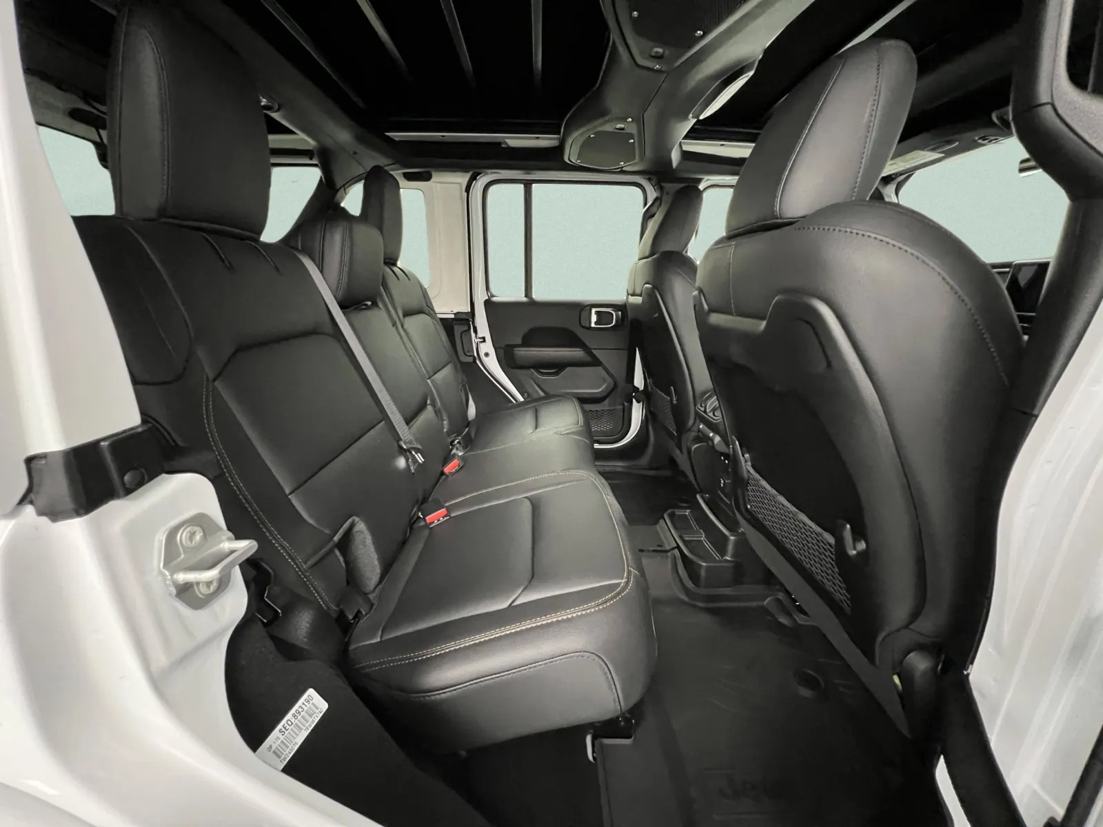 Jeep Wrangler photo 33
