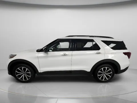 More photos of 2020 Ford Explorer ST at MAG CDJR, MO