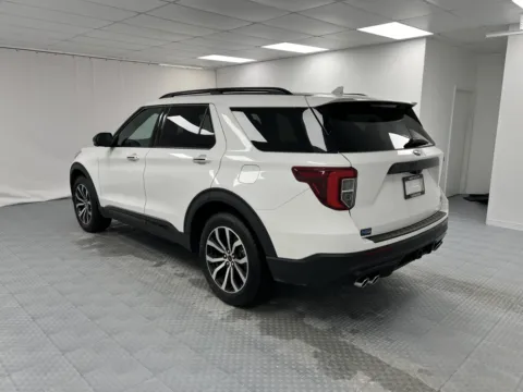 More photos of 2020 Ford Explorer ST at MAG CDJR, MO