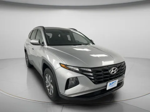 Silver 2024 Hyundai Tucson Hybrid Blue for sale in Chillicothe, MO