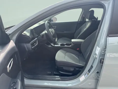 More photos of 2025 Kia K4 LXS at MAG CDJR, MO