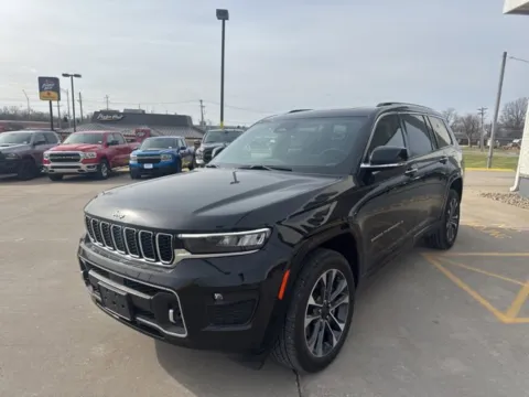 Photos of 2021 Jeep Grand Cherokee L Overland for sale in Chillicothe, MO at MAG CDJR