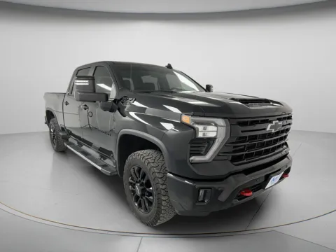 Black 2025 Chevrolet Silverado 2500HD LT for sale in Chillicothe, MO