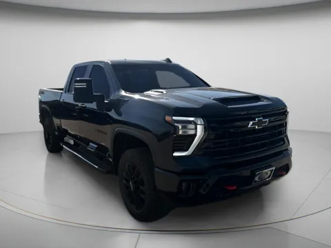 Black 2025 Chevrolet Silverado 2500HD LT for sale in Chillicothe, MO