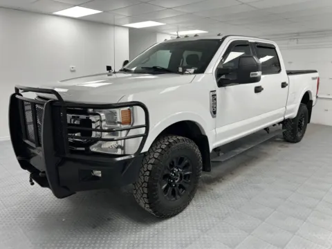 More photos of 2020 Ford Super Duty F-250 SRW XLT 4WD Crew Cab 6.75' Box at MAG CDJR, MO