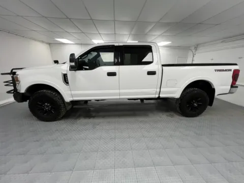 More photos of 2020 Ford Super Duty F-250 SRW XLT 4WD Crew Cab 6.75' Box at MAG CDJR, MO