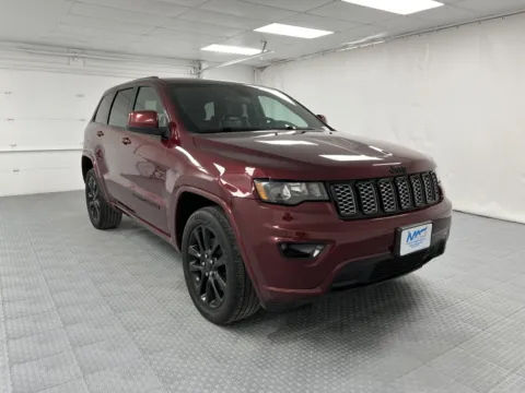 Photos of 2021 Jeep Grand Cherokee Laredo X for sale in Chillicothe, MO at MAG CDJR