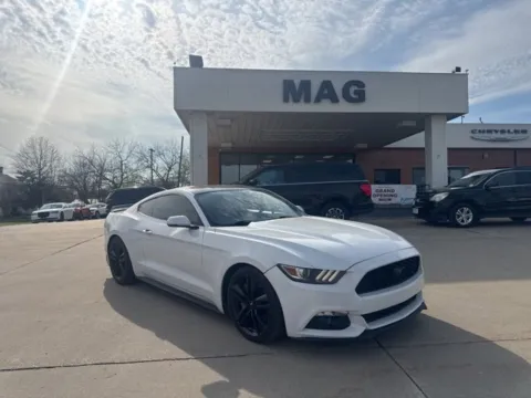 White 2017 Ford Mustang EcoBoost Premium for sale in Chillicothe, MO