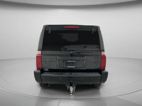 More photos of 2007 Jeep Commander Sport at MAG CDJR, MO