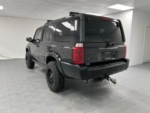 More photos of 2007 Jeep Commander Sport at MAG CDJR, MO