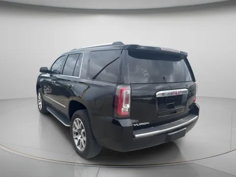 More photos of 2020 GMC Yukon Denali at MAG CDJR, MO
