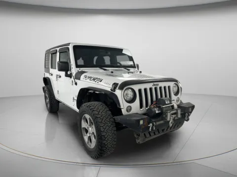 White 2017 Jeep Wrangler Unlimited Sahara for sale in Chillicothe, MO