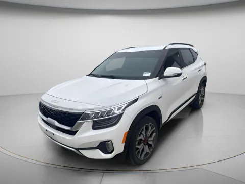 Photos of 2023 Kia Seltos SX for sale in Chillicothe, MO at MAG CDJR