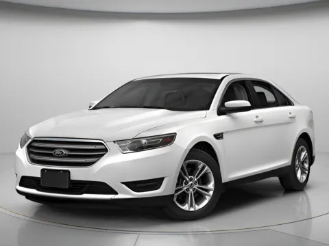 Black 2016 Ford Taurus SE for sale in Chillicothe, MO