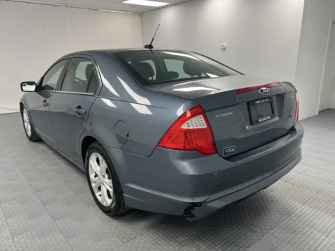 More photos of 2012 Ford Fusion SE at MAG CDJR, MO